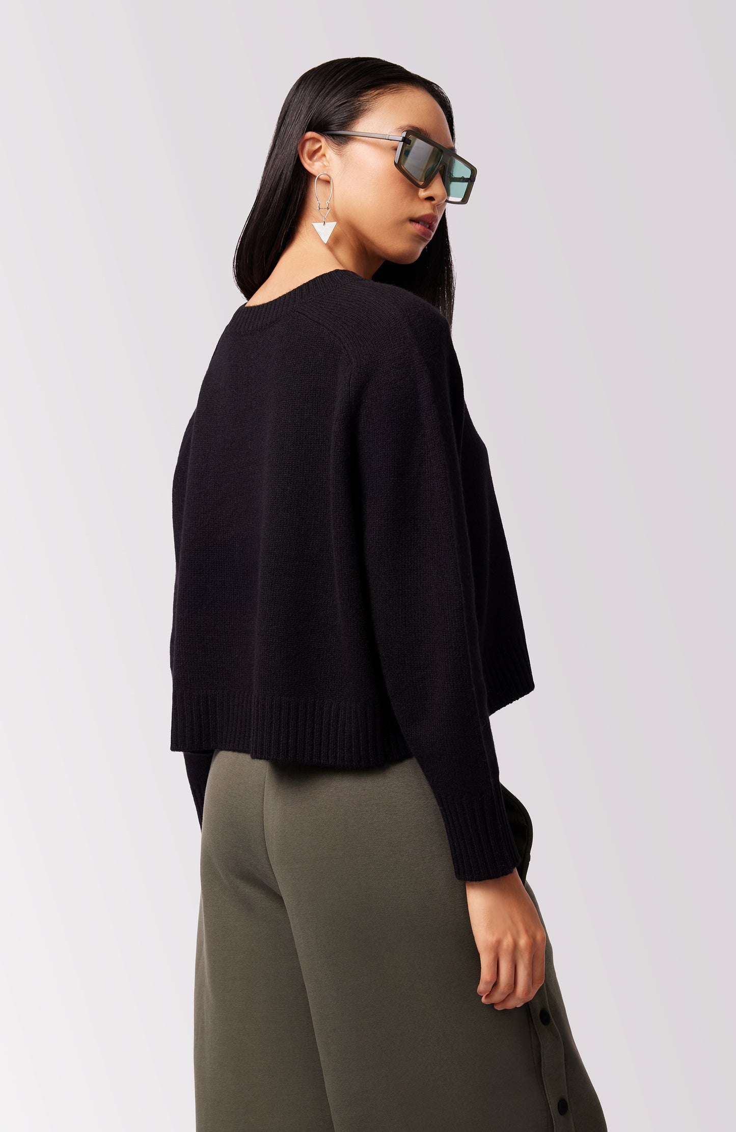 Amara Cashmere Long Sleeve Crop Top - Black